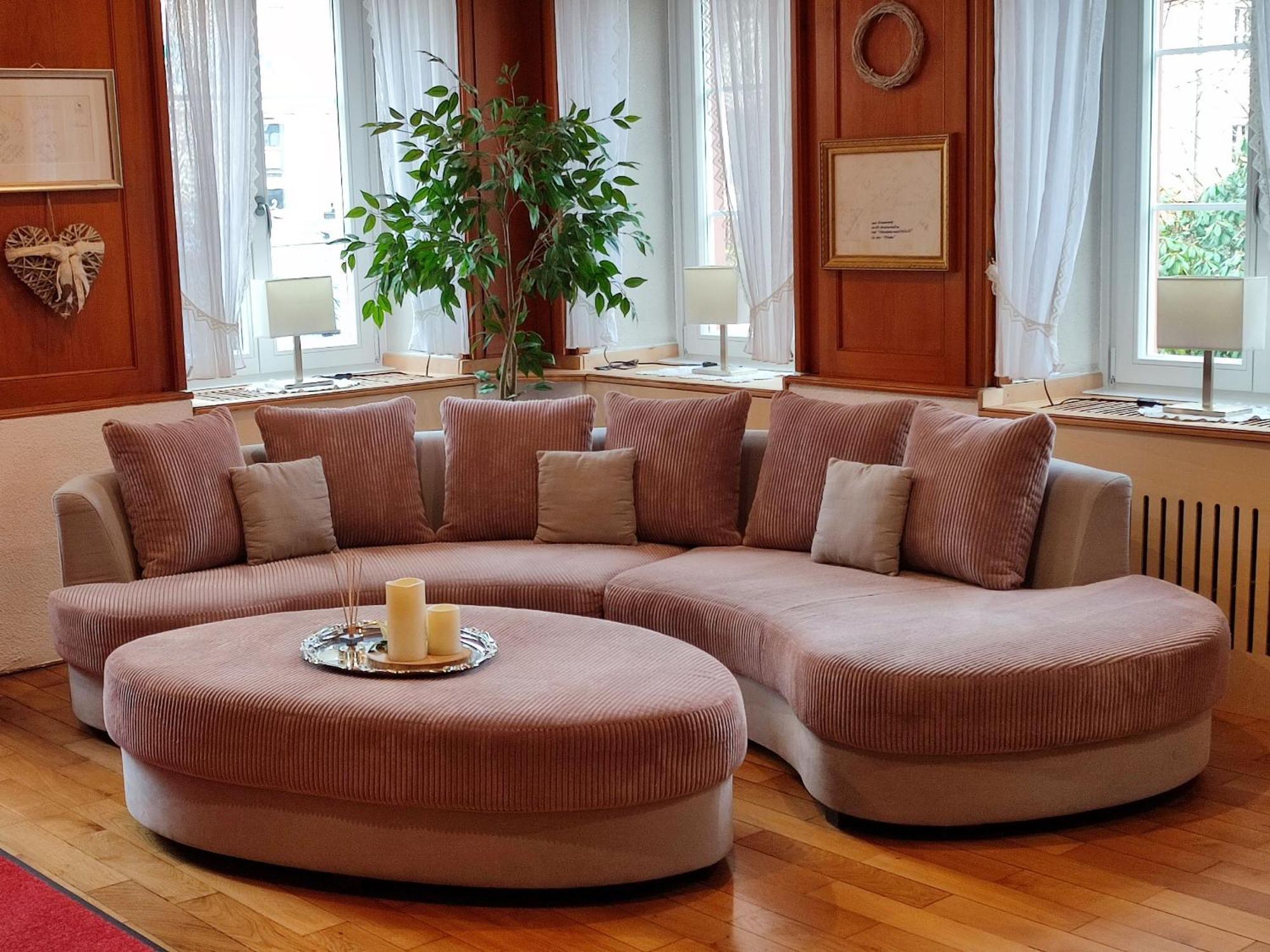 Boutique-Hotel Krone เดนซ์ลิงเงน ภายนอก รูปภาพ